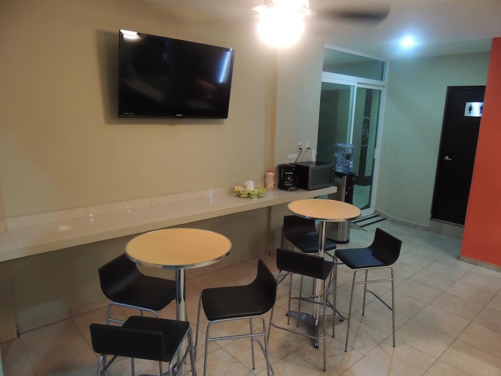 Hotel Metropolitano Tampico Kültér fotó