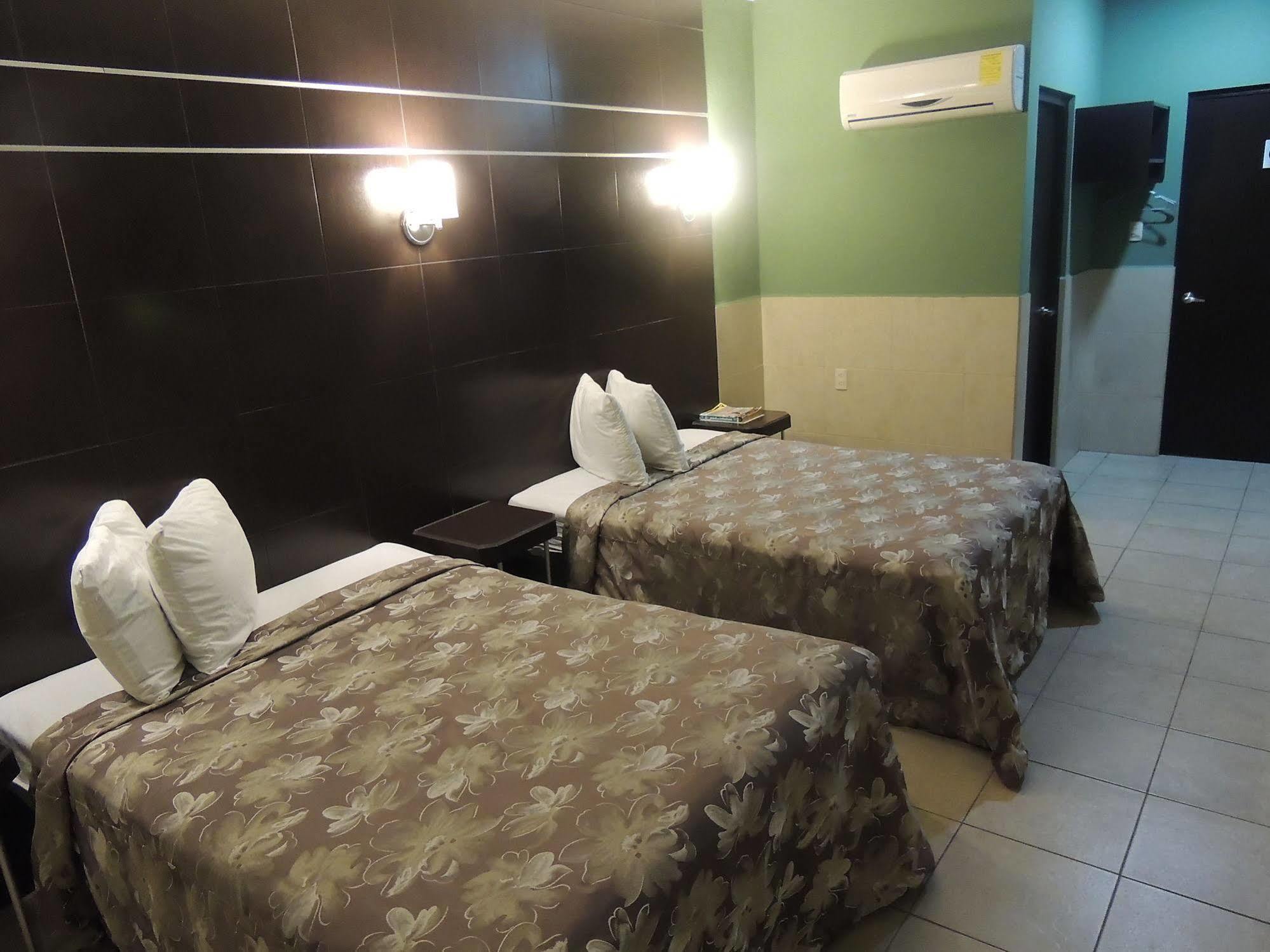 Hotel Metropolitano Tampico Kültér fotó